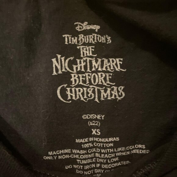 Hot Topic The Nightmare Before Christmas Tshirt - Picture 2 of 2